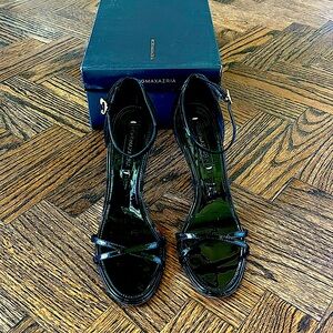 BCBG Maxazria Marcia Patent Sandal - Size 7